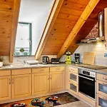 Apartment Dachwohnung Im Landhausstil *