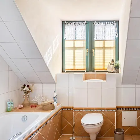 Dachwohnung Im Landhausstil * Meiningen