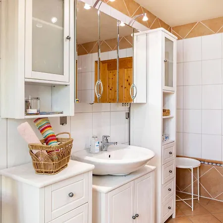 Dachwohnung Im Landhausstil Meiningen