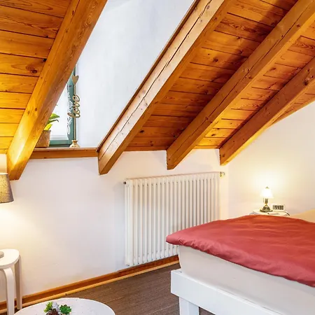 Daire Dachwohnung Im Landhausstil