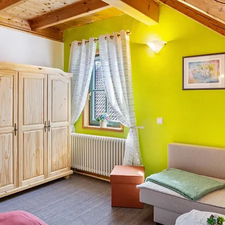 Daire Dachwohnung Im Landhausstil *