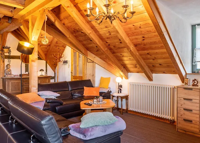 Dachwohnung Im Landhausstil Meiningen