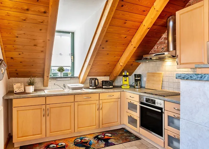 Dachwohnung Im Landhausstil * Meiningen